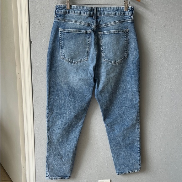 H&M TAPERED HIGH-WAIST ANKLE JEANS - Picture 6 of 8